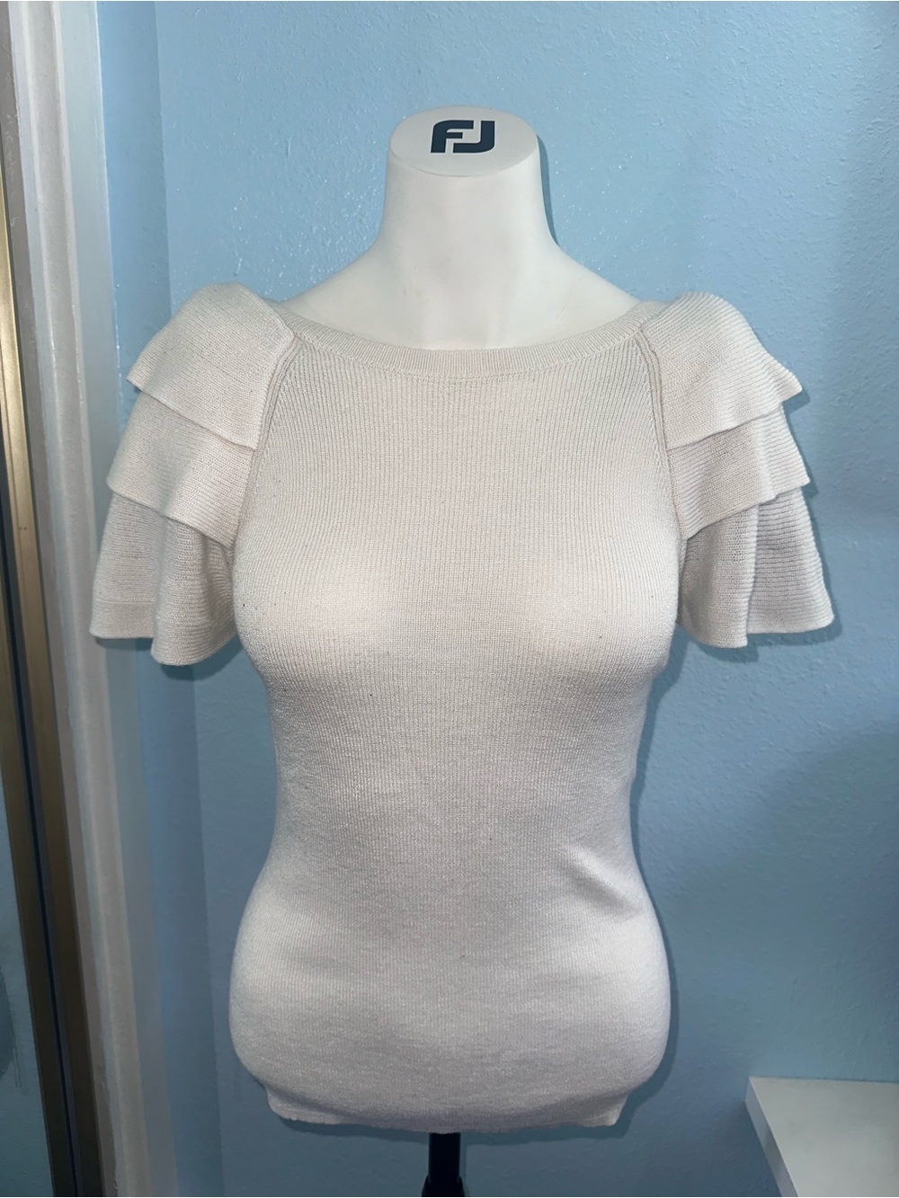 Express White/Cream Tiered Ruffle Sleeve Knit Top